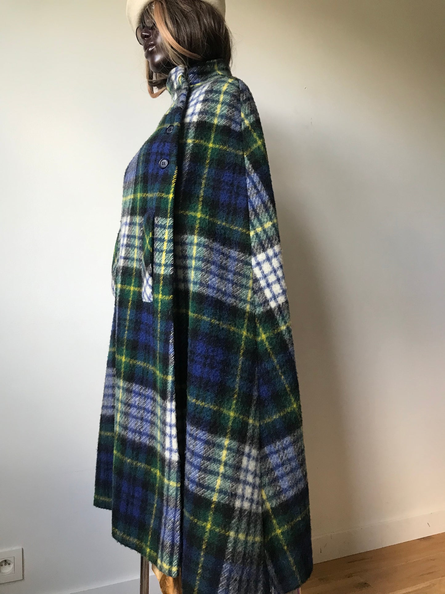 Hourihan Cape coat 70s