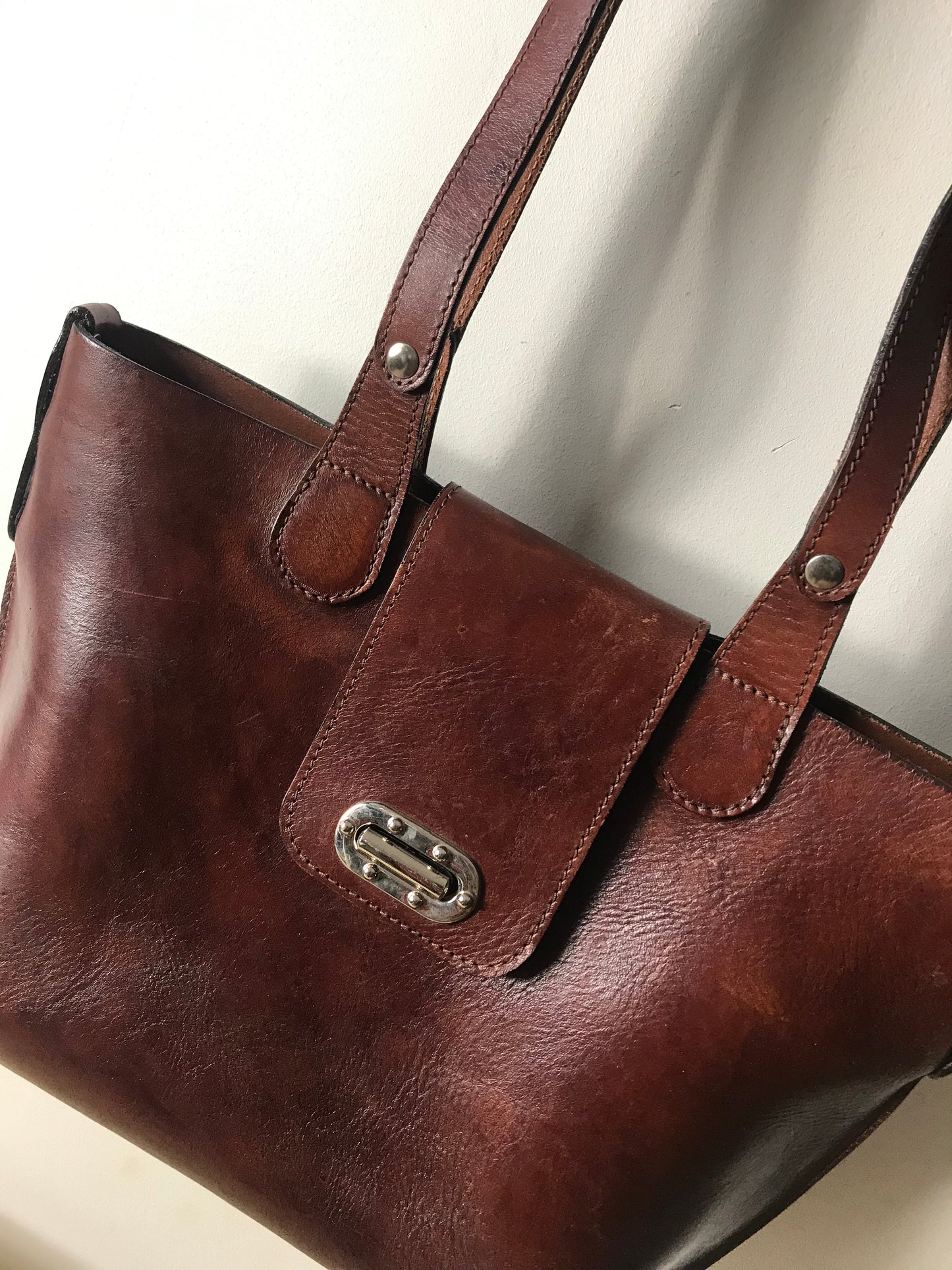 Vintage Solid Leather Handbag