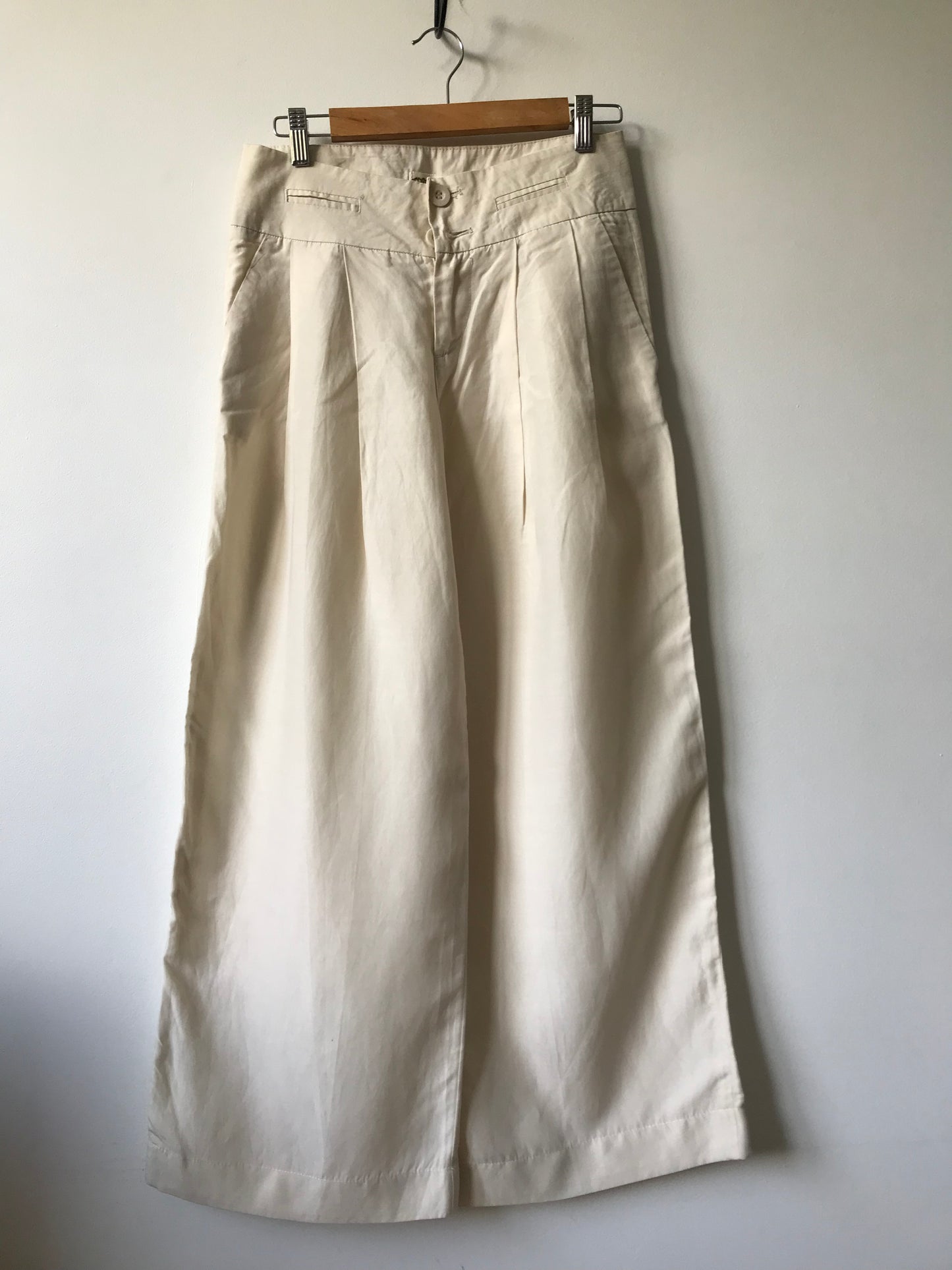 Guess wide leg pants