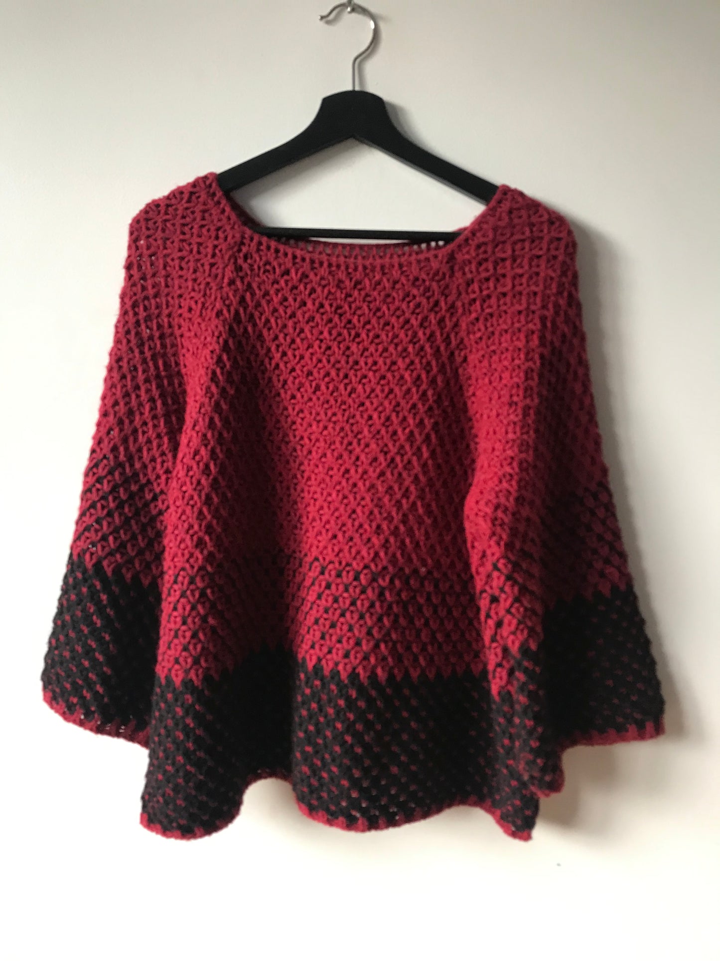 Flared sleeves sweater