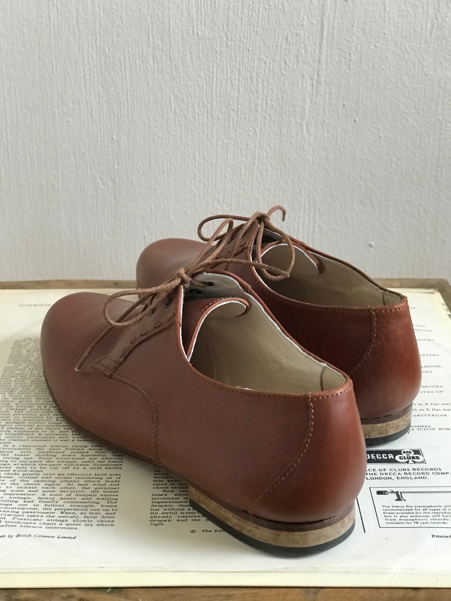 oxford lace up shoes