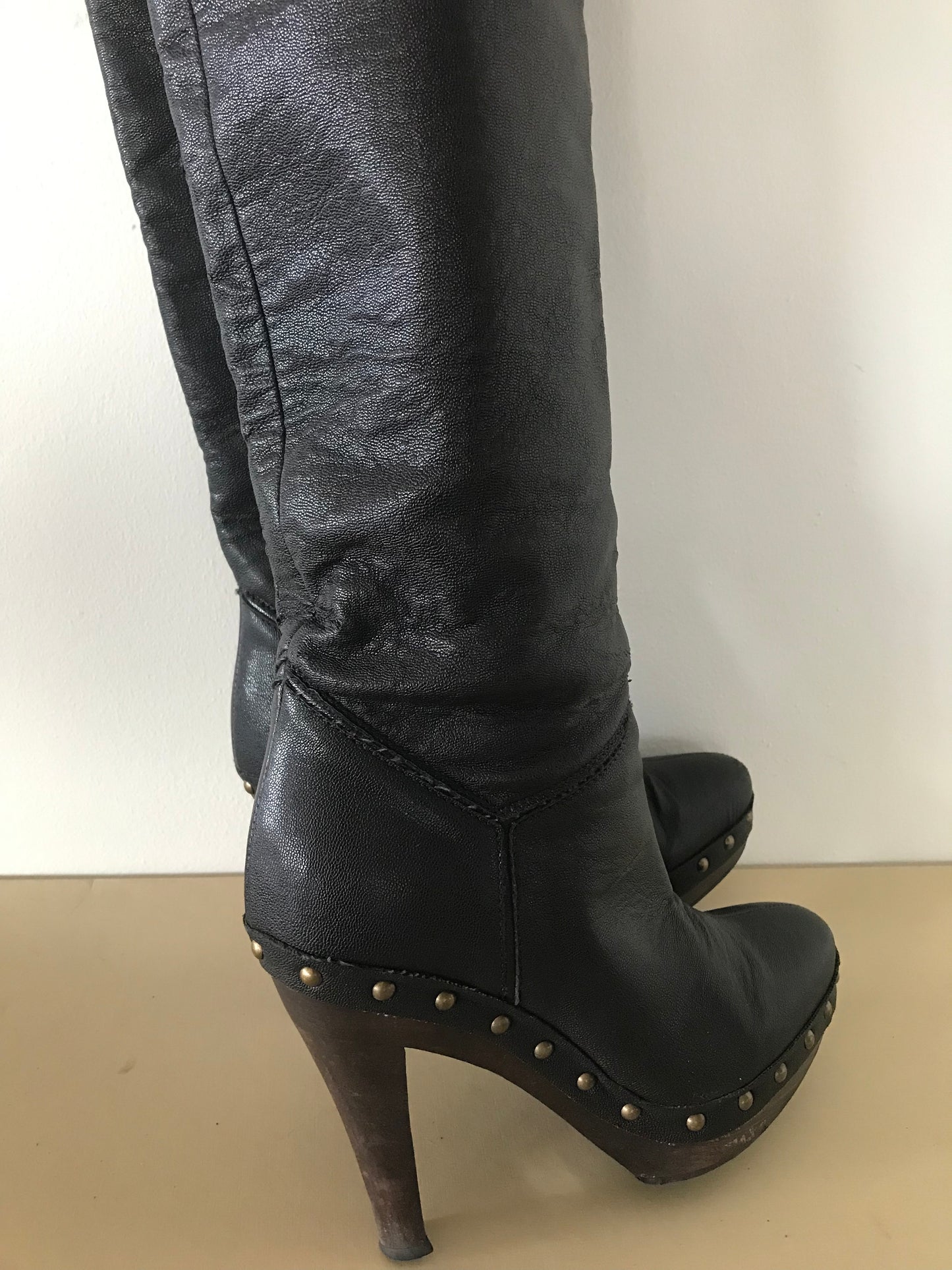 Stella McCartney boots 37