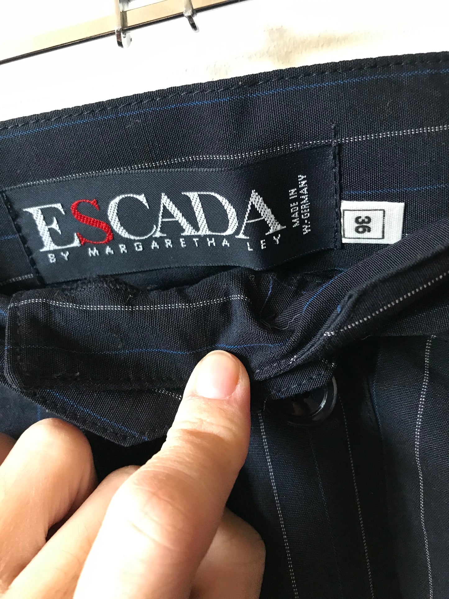 Escada wool skirt