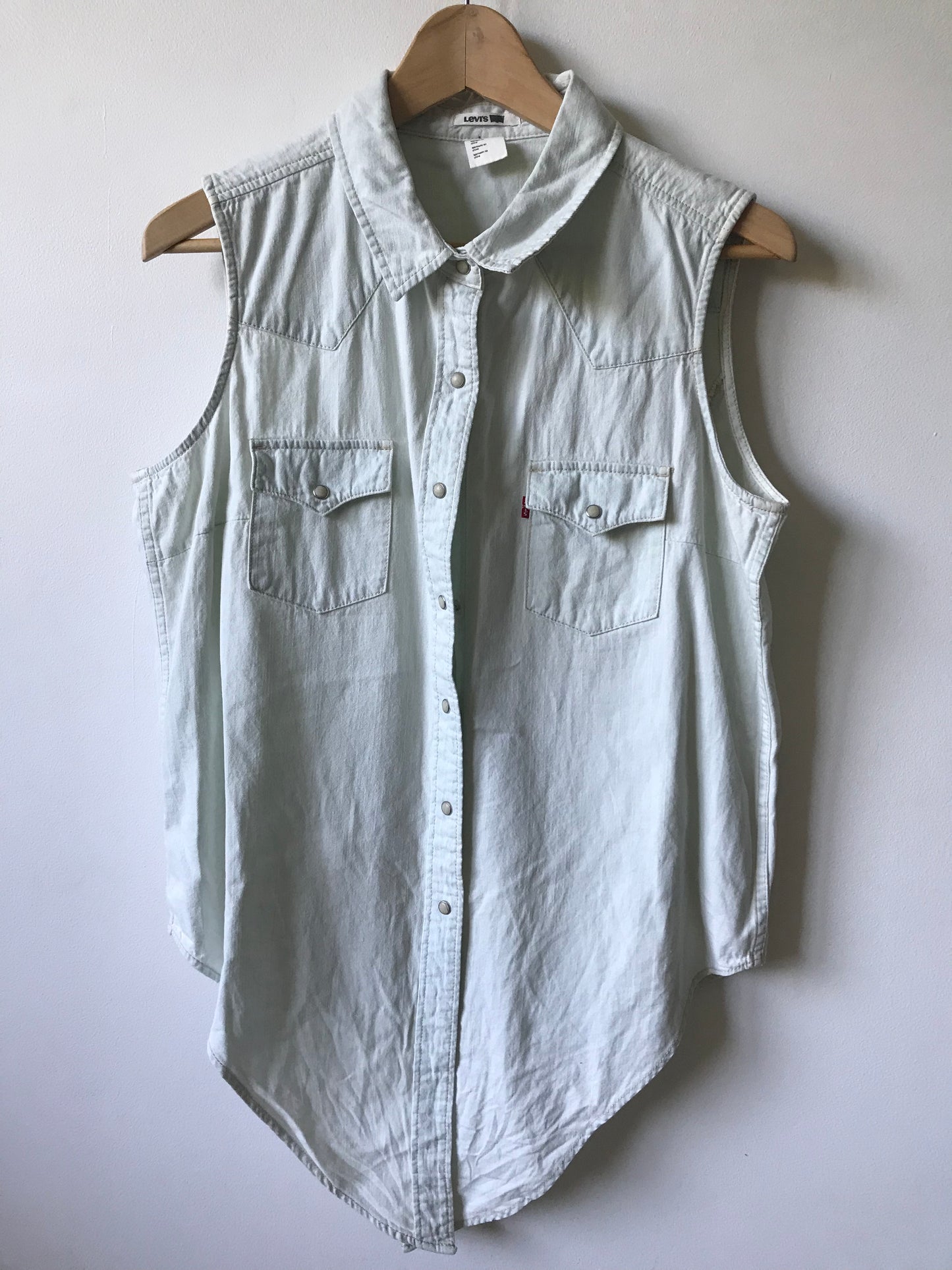 Levi’s sleeveless denim shirt