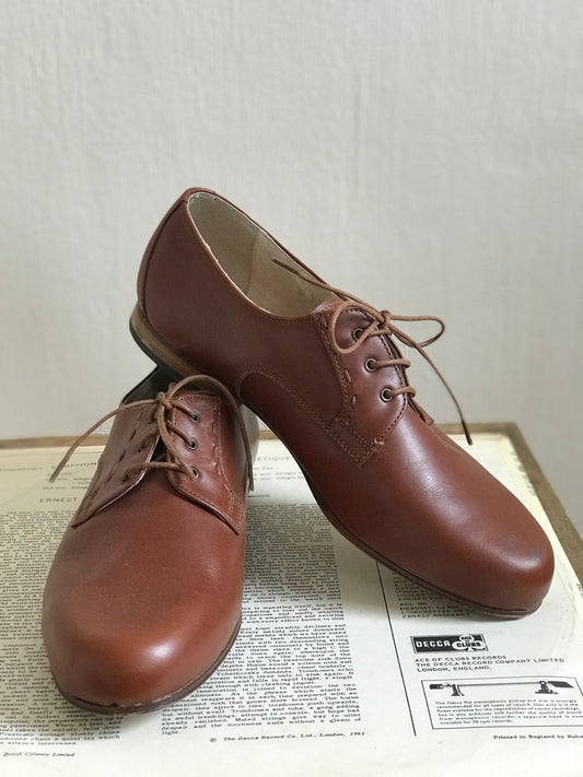 oxford lace up shoes