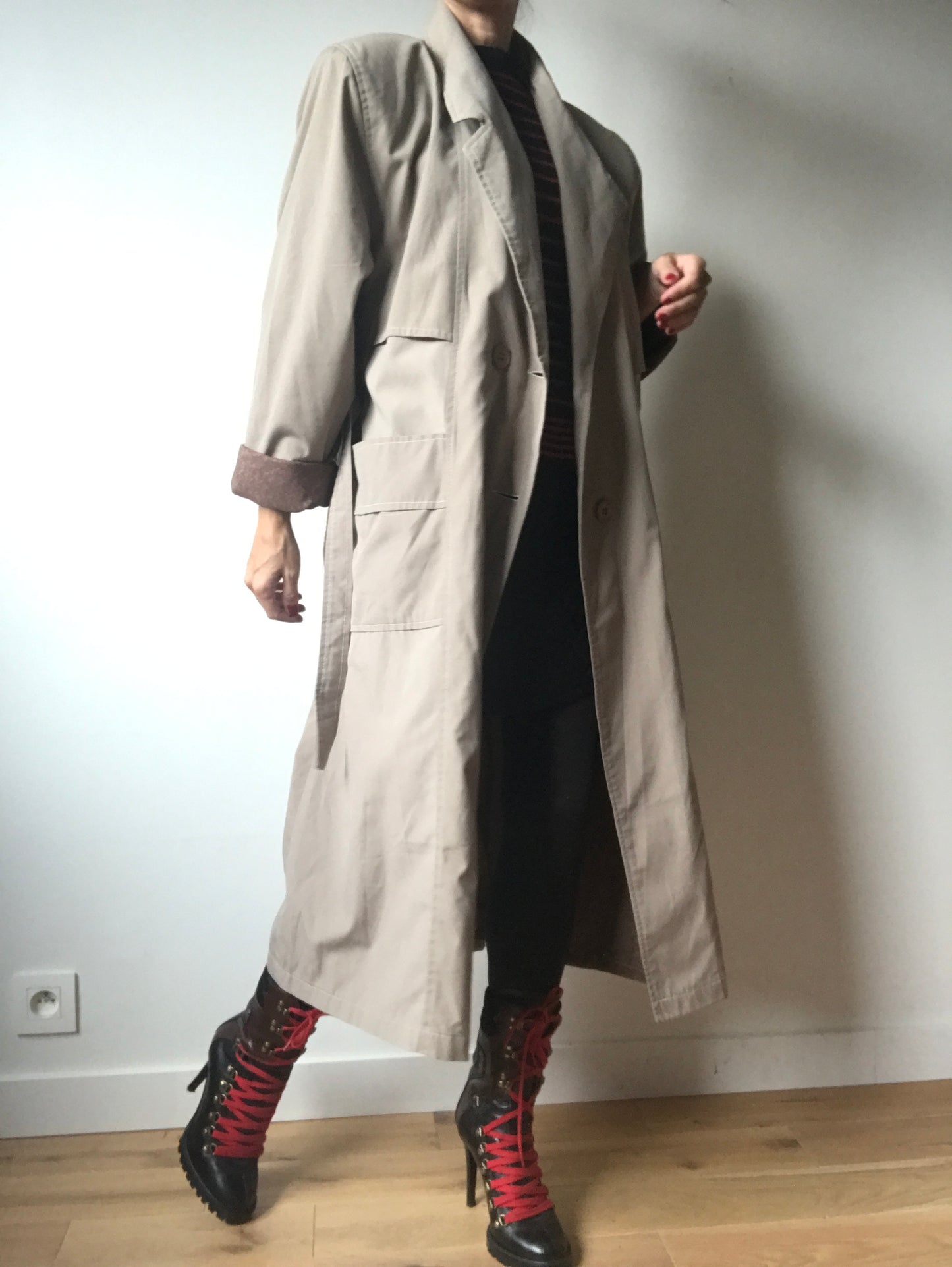 Iconic 80s trenchcoat