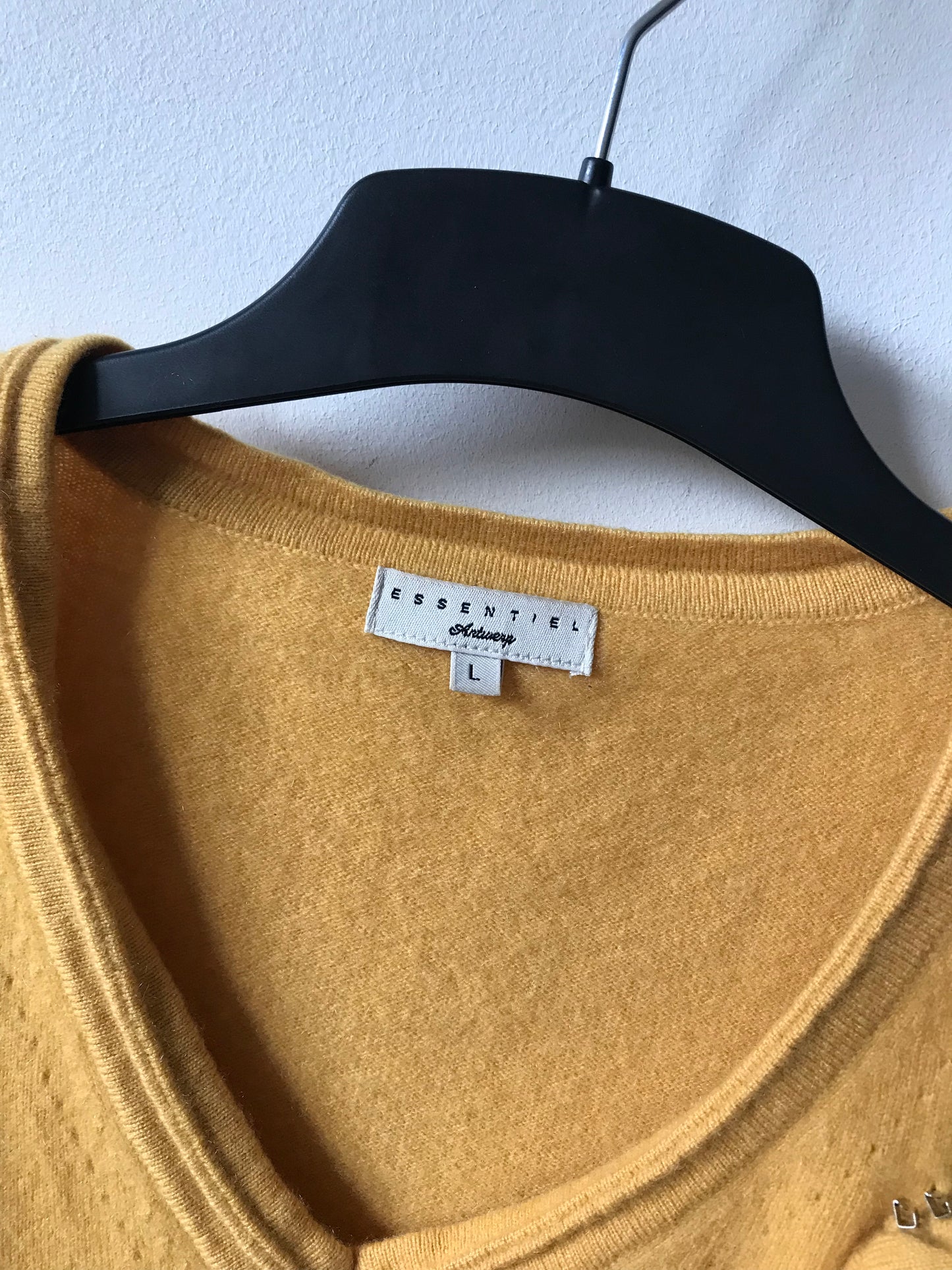 Essentiel 100% cashmere sweater