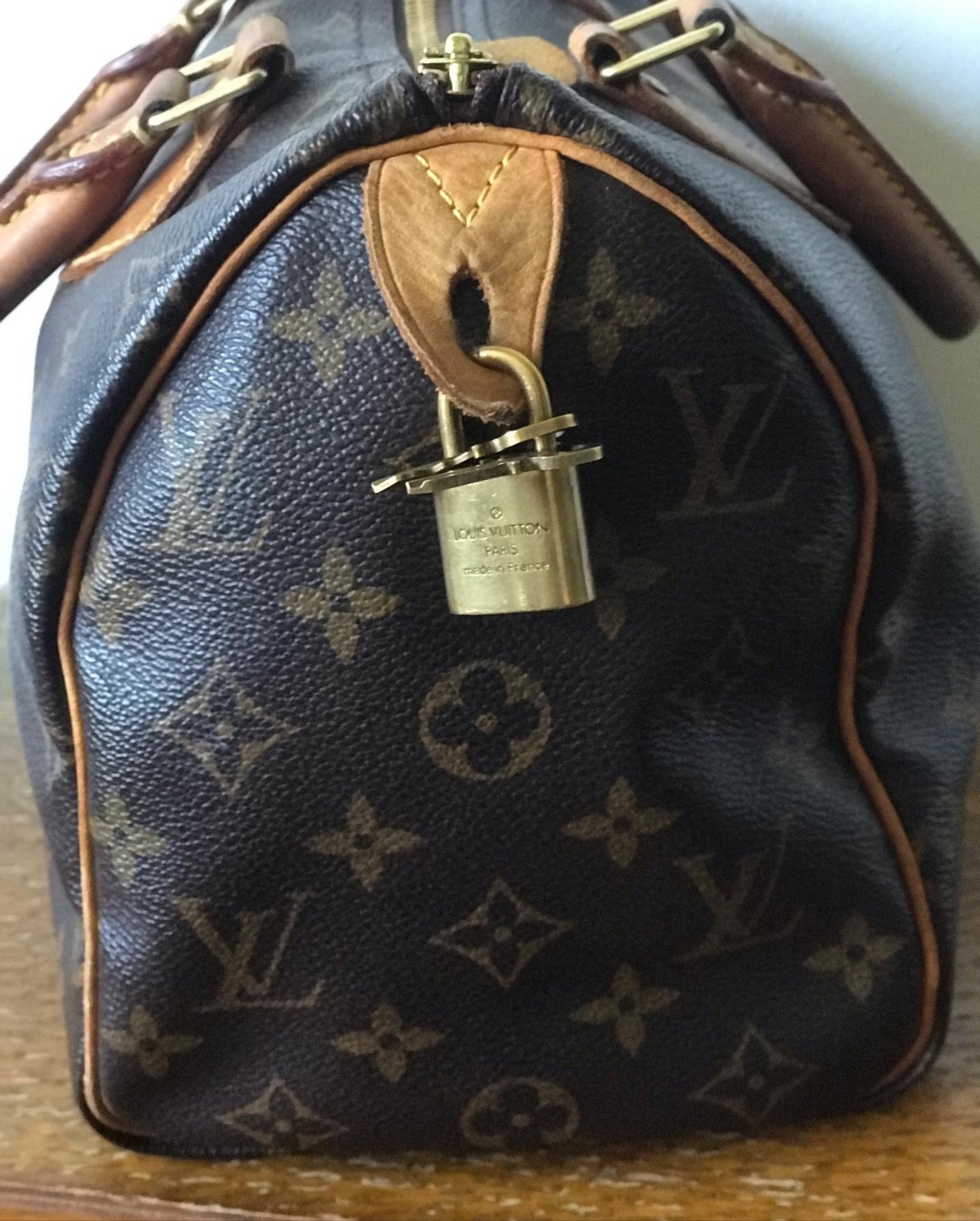 Louis Vuitton Speedy 25