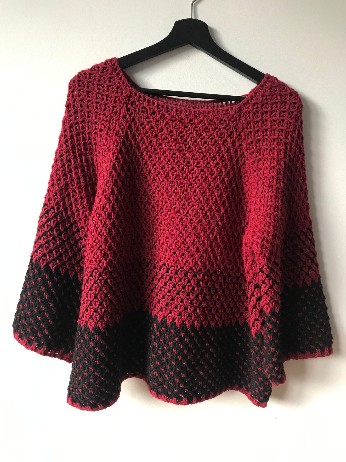 Flared sleeves sweater