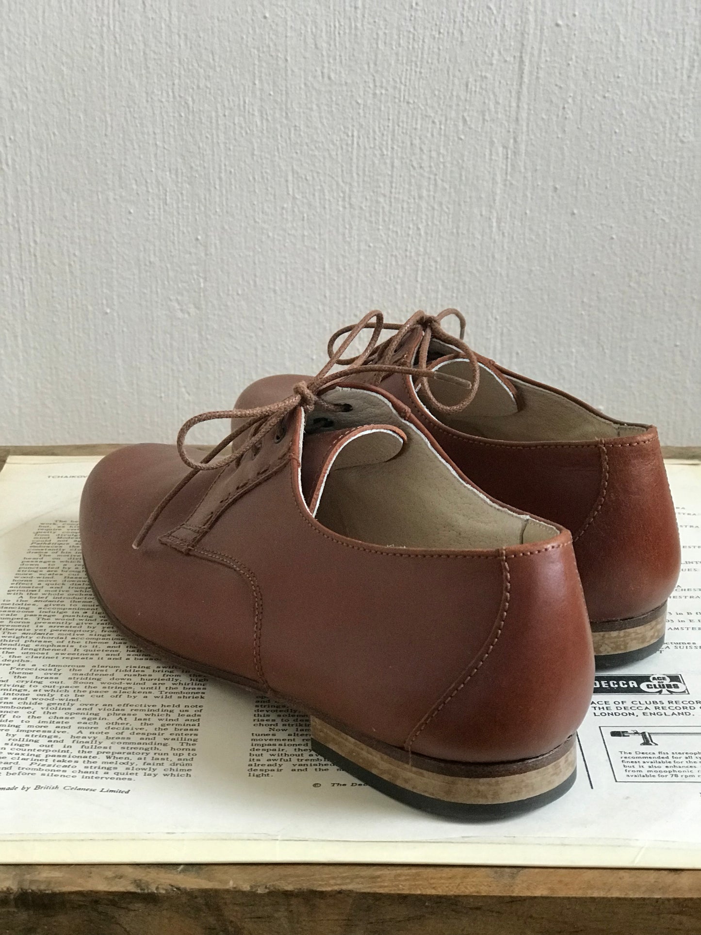 oxford lace up shoes