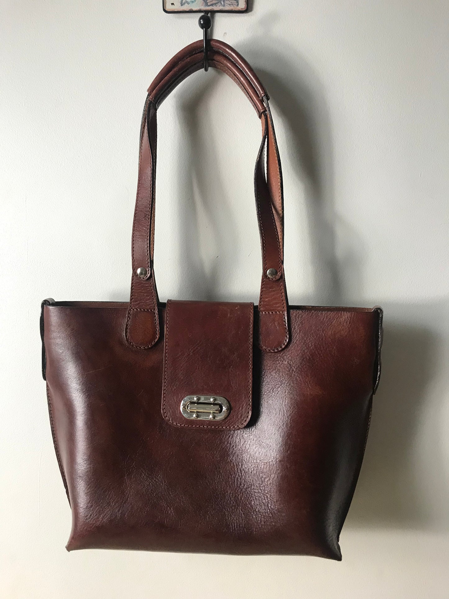 Vintage Solid Leather Handbag