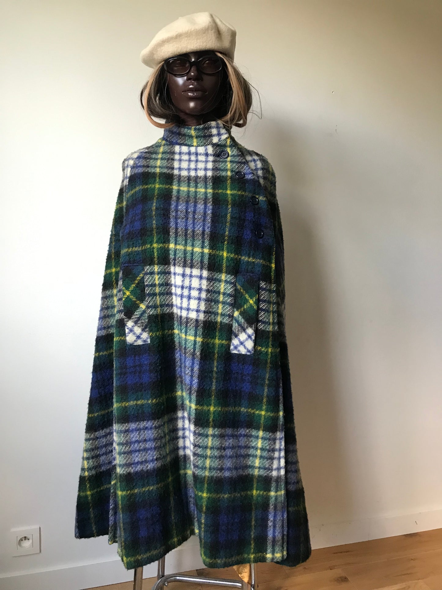 Hourihan Cape coat 70s