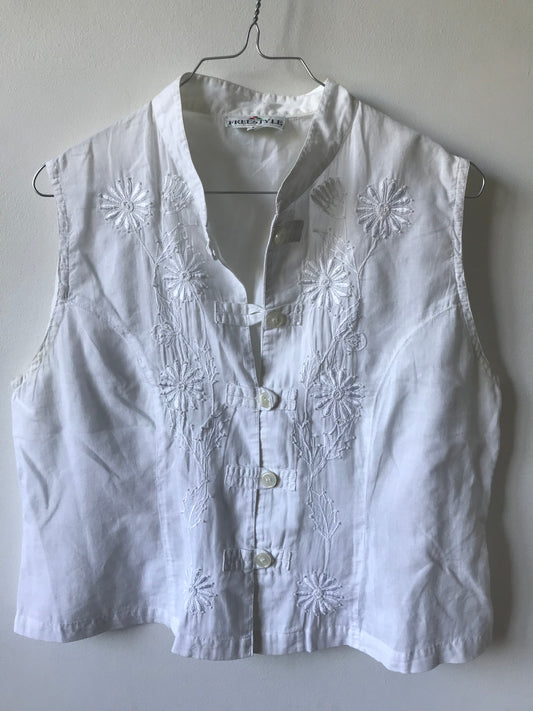 Embroidered blouse vintage