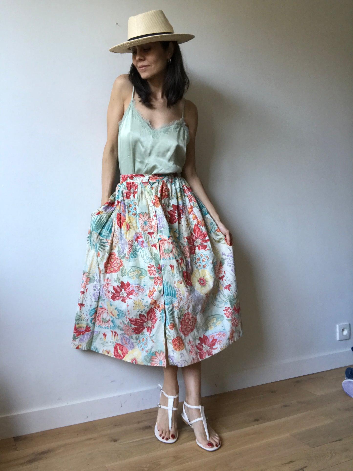 Floral print vintage midi skirt